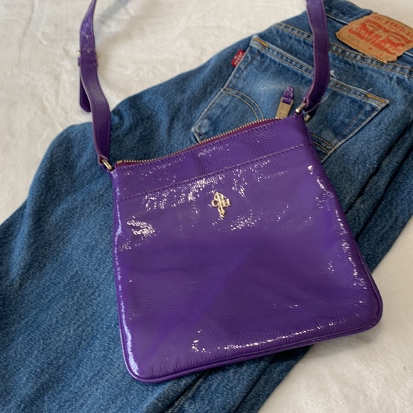 Patent leather Purple Crossbody Purse w/ Gold Hardware Cole Haan EUC - Picture 2 of 16